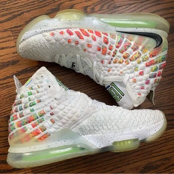 Nike LeBron 17 \'Air Command Force\' White/Lime Green/Multicolored, Men\'s Nike LeBron 17  main image 2